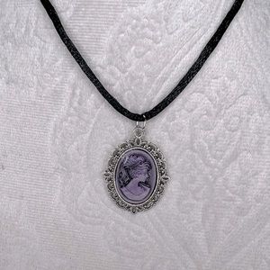 Handmade Vintage Style Cameo Pendant Necklace